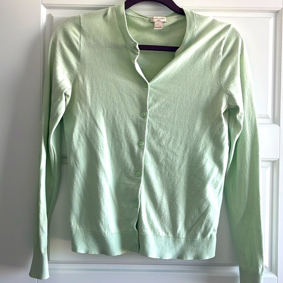J. Crew Sweaters - Classic j crew Caryn cardigan in mint